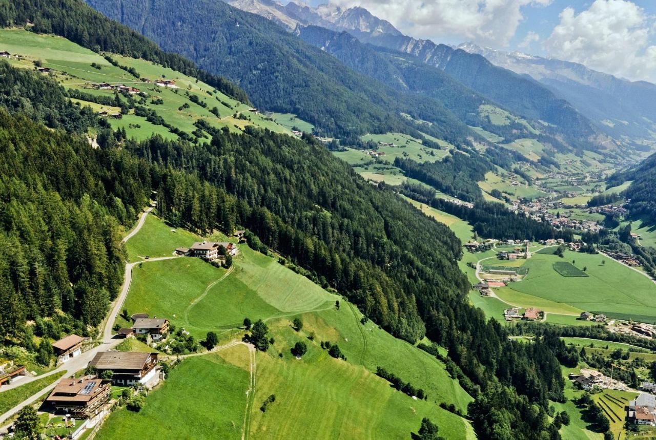 Grossstahlhof Mountain & Panorama View Apartment Ahrntal Luaran gambar